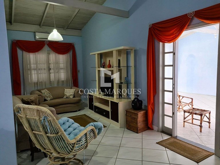 Casa com 04 dormitórios praia de Zimbros