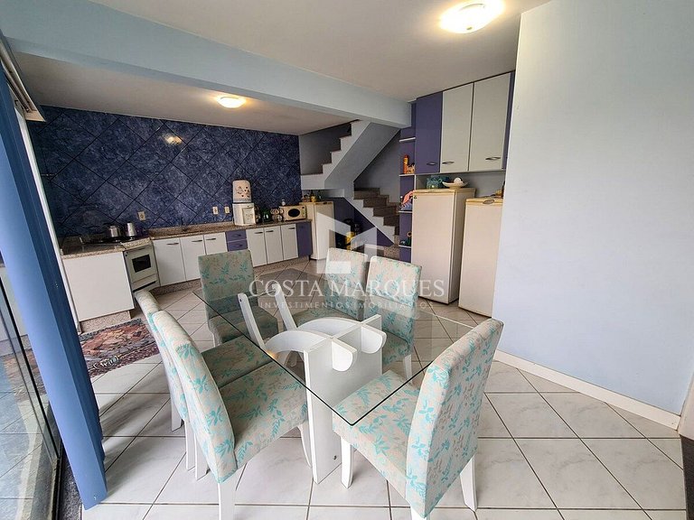 Casa com 04 dormitórios praia de Zimbros