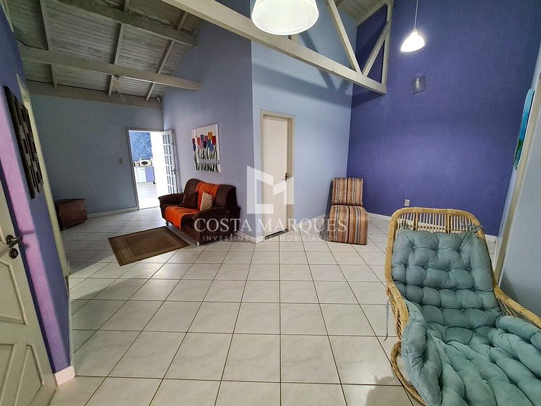 Casa com 04 dormitórios praia de Zimbros