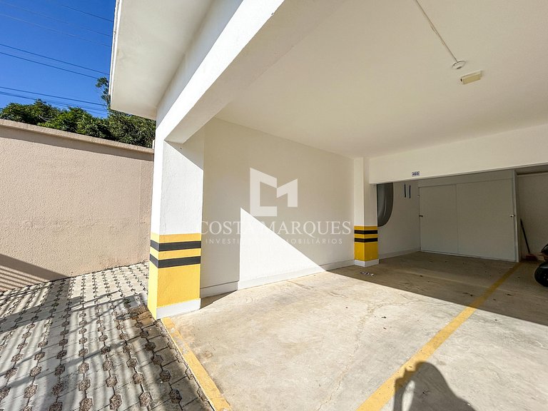 Cobertura vista mar, poucos metros da praia