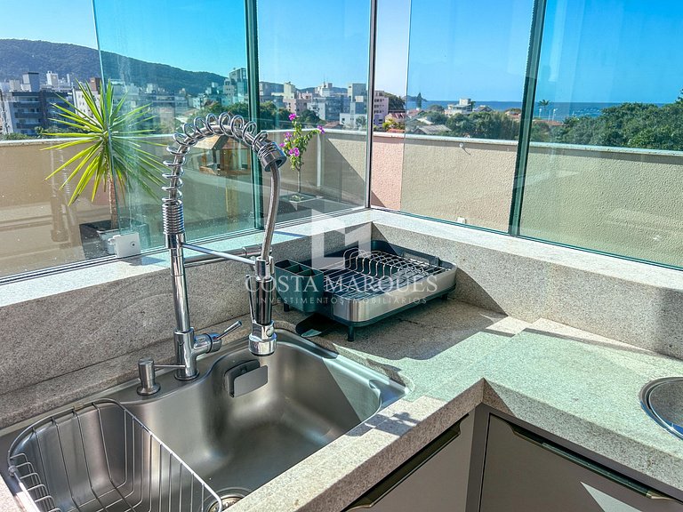 Cobertura com vista para o mar | 3 Suítes | 10 Pessoas