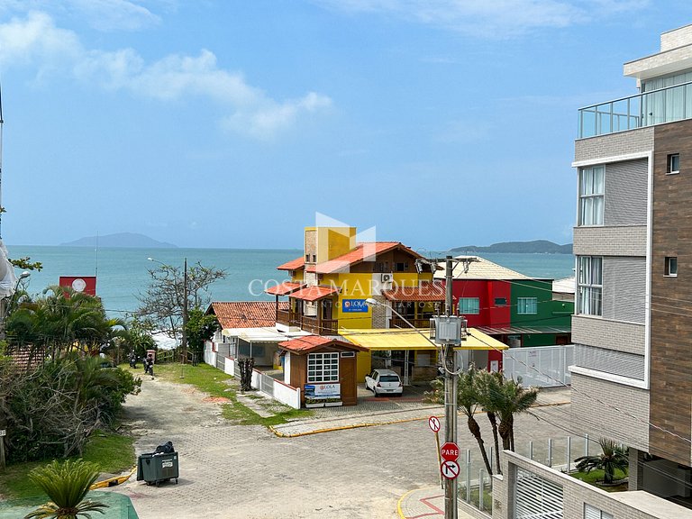 Linda cobertura frente mar em Quatro Ilhas