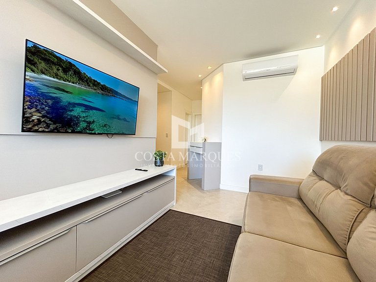 Apto NOVO, com piscina, 250m da praia