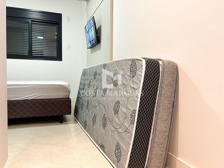 APTO NOVO | 250M da praia, com piscina.