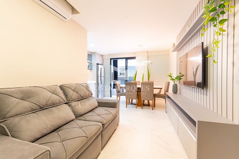 Lindo apartamento 2 suítes com piscina