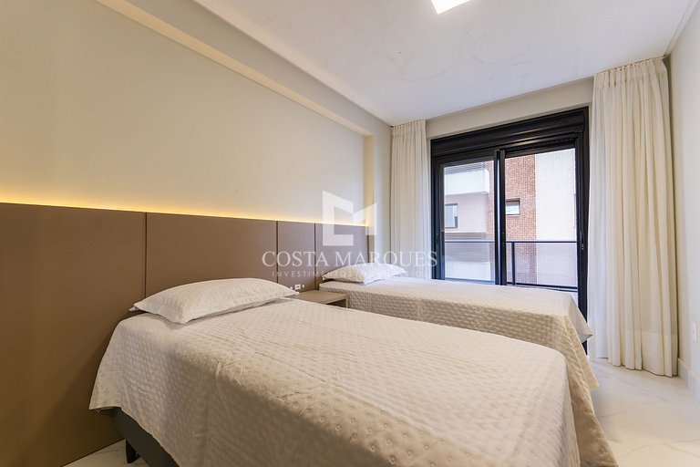 Lindo apartamento 2 suítes com piscina
