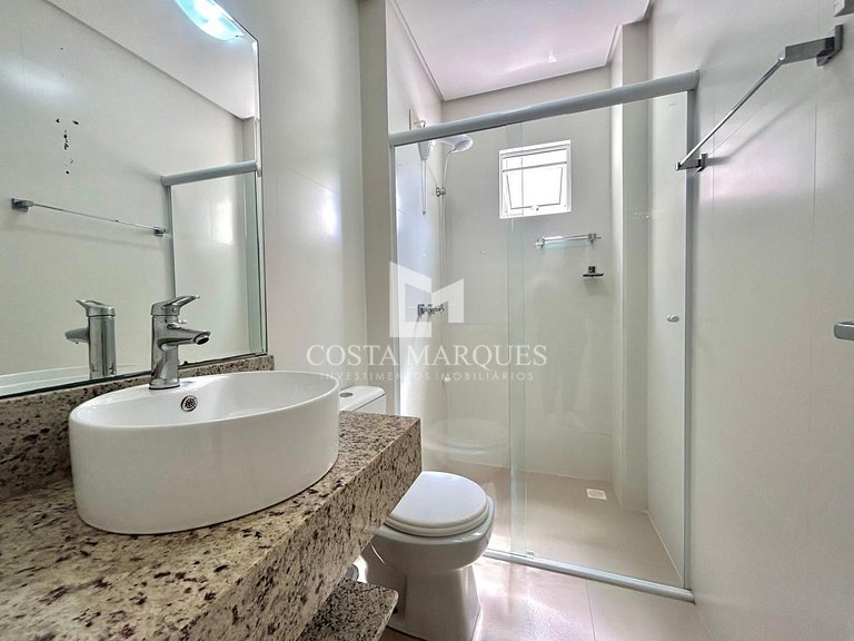 Apartamento 3 dormitórios a 100 metros do mar