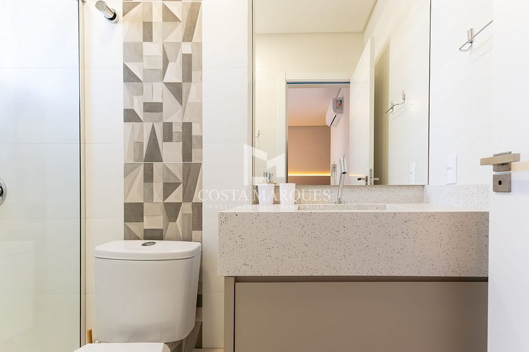 Apartamento 3 dormitórios em Bombas