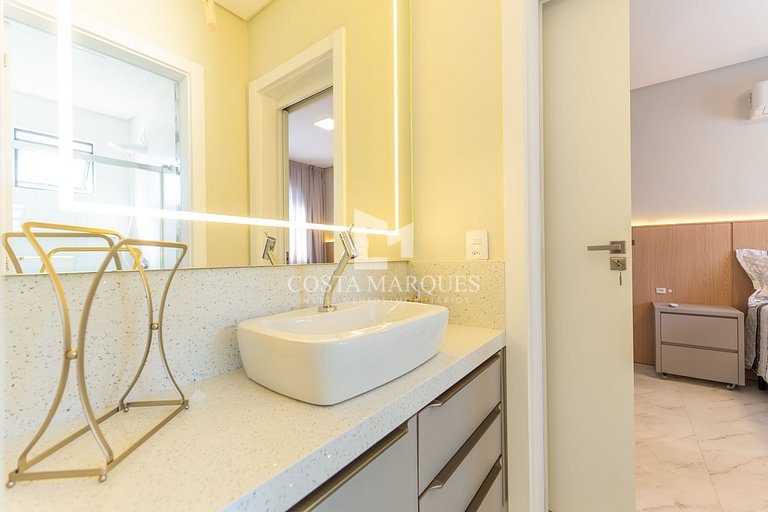 Apartamento 3 dormitórios em Bombas