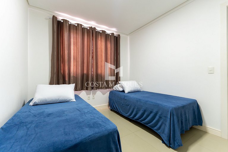 Excelente apartamento 2 dormitórios em Bombas / SC
