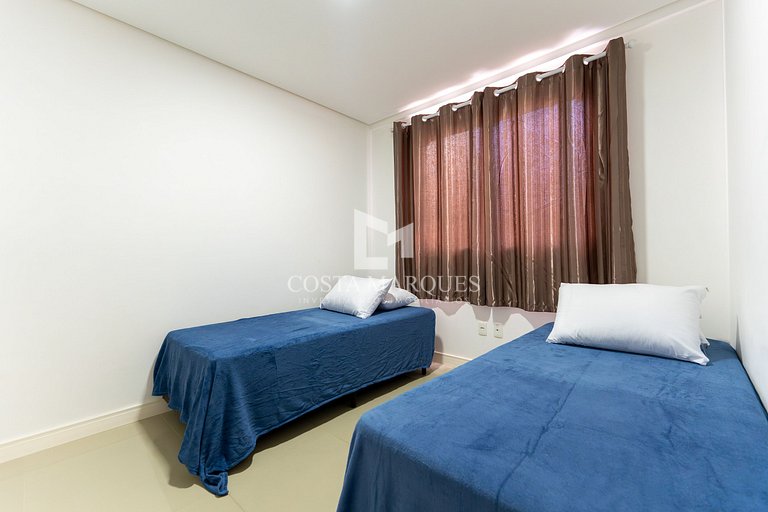 Excelente apartamento 2 dormitórios em Bombas / SC