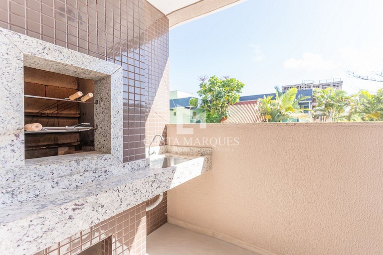 Excelente apartamento 2 dormitórios em Bombas / SC