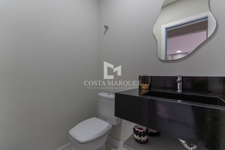 Apartamento 2 suítes com piscina em Bombas / SC