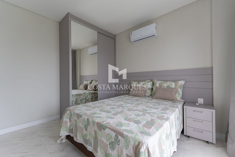 Apartamento 2 suítes com piscina em Bombas / SC