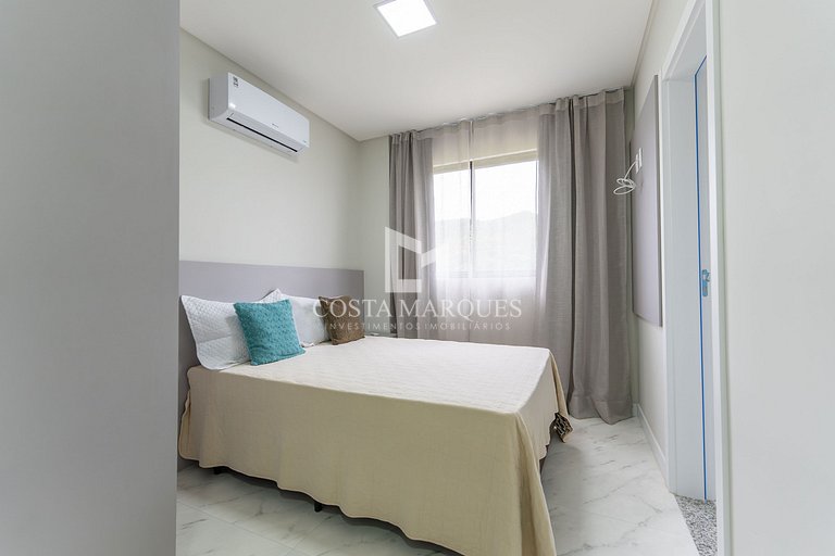 Apartamento 2 suítes com piscina em Bombas / SC