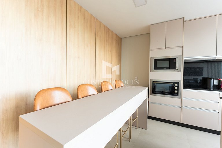 Flat com piscina em Bombas / SC