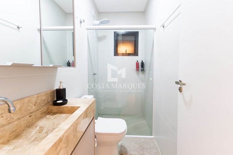 Flat com piscina em Bombas / SC