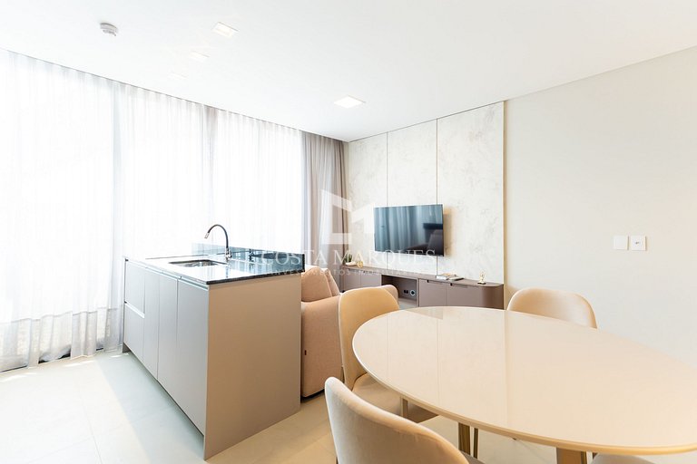 Flat com piscina em Bombas / SC