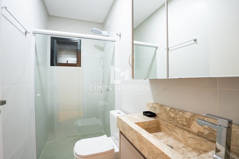 Flat com piscina em Bombas / SC